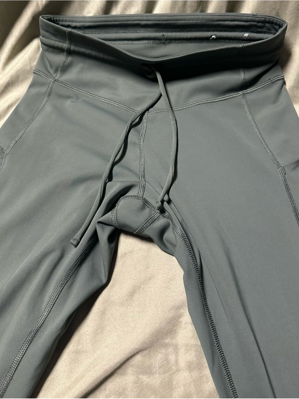 Tek Gear Woman’s green high waisted athletic leggings with pockets. - Size M